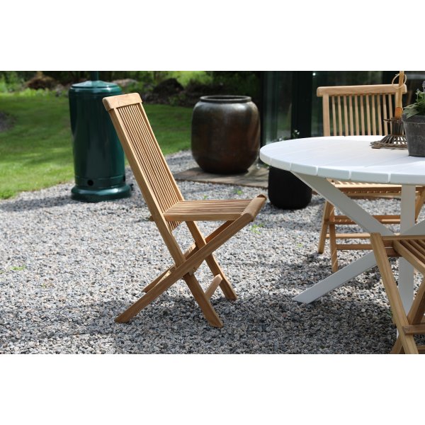 Scottsdale utematgrupp runt bord med 4 st Saltö teakstolar - Teak/Vit + Textilrengöring för möbler Scottsdale utematgrupp runt bord med 4 st Saltö teakstolar - Teak/Vit + Textilrengöring för möbler