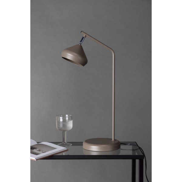 Isaberg bordslampa - Krom/Mocca Isaberg bordslampa - Krom/Mocca