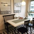Härlig Homestyling på Ön - Limhamn/Malmö. Den underbara och stilrena pinnsoffan kommer från Trendrum. Linköping Pinnsoffa - Svart