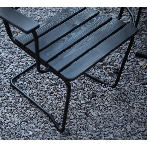 Groupe de salle à manger Vaxholm en acier à ressorts (produit en Europe) en bois noir avec cadre noir + Détachant pour meubles Groupe de salle à manger Vaxholm en acier à ressorts (produit en Europe) en bois noir avec cadre noir + Détachant pour meubles