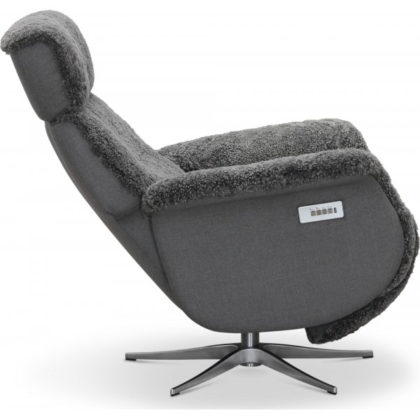 Duvnäs flip-up fåtölj - Grå fårskinn Duvnäs flip-up fåtölj - Grå fårskinn