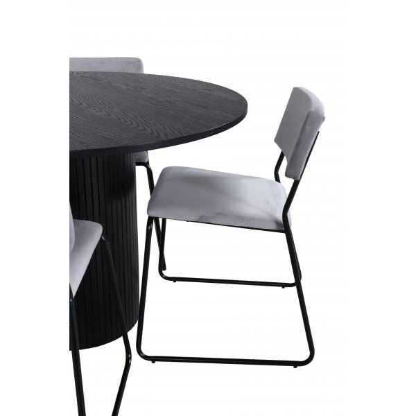 Bianca Matgrupp runt svart matbord med 4 st Kenth grå stolar Bianca Matgrupp runt svart matbord med 4 st Kenth grå stolar