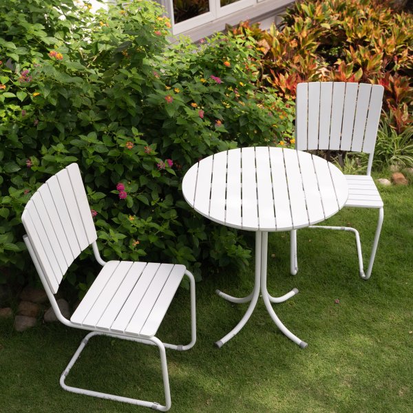 Holmö balkongset: 2 st stolar med runt bord Holmö balkongset: 2 st stolar med runt bord