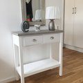 Kundbild Konsolbord vitt med cement topp - Hugo: Bra och snygg hallm�bel, lagom i...