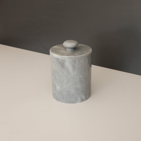 Badrumsset i grå marmor från Verona med 7 delar Badrumsset i grå marmor från Verona med 7 delar