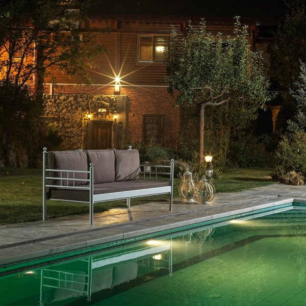 Canapé d'extérieur 3 places Manyas - Blanc/marron + Détachant pour meubles Canapé d'extérieur 3 places Manyas - Blanc/marron + Détachant pour meubles