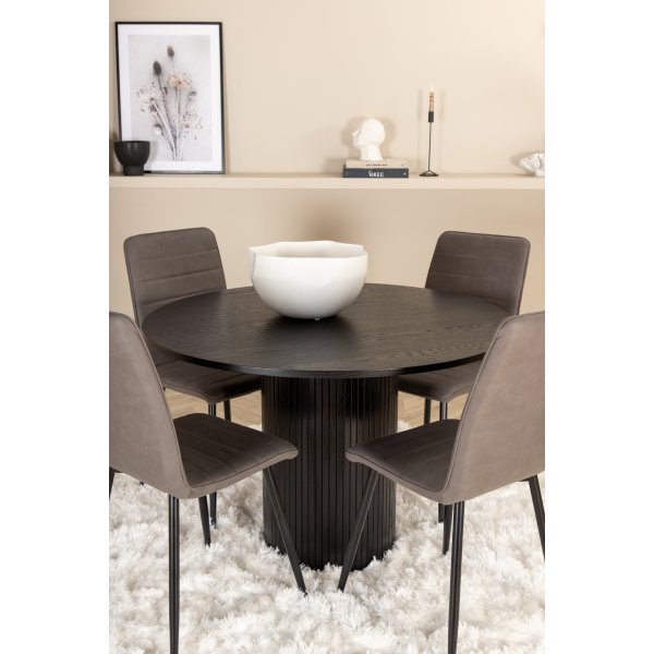 Bianca Matgrupp runt svart matbord med 4 st Windu Lyx grå stolar Bianca Matgrupp runt svart matbord med 4 st Windu Lyx grå stolar