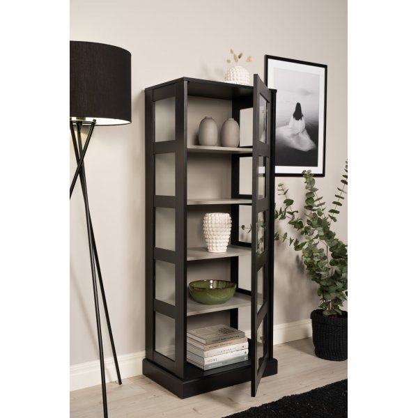 Touch svart vitrinskåp 153x60 cm Touch svart vitrinskåp 153x60 cm