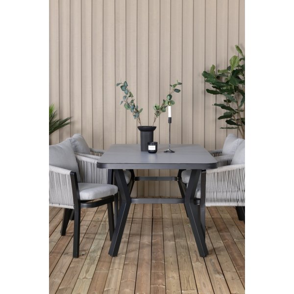 Virya utematgrupp med 4 st Virya stolar - Svart/Grå Virya utematgrupp med 4 st Virya stolar - Svart/Grå