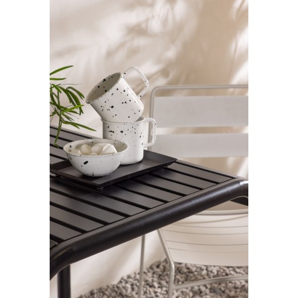 Borneo utematgrupp med 2 st Lina stolar - Beige/Svart