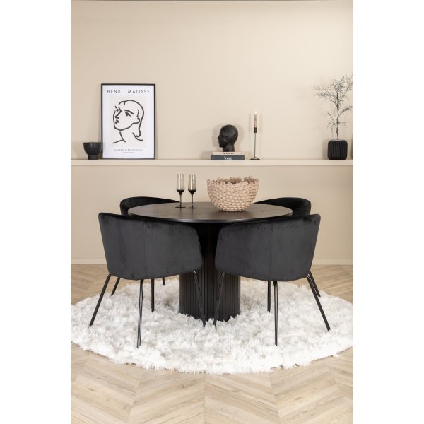 Bianca Matgrupp runt svart matbord med 4 st Berit svart stolar Bianca Matgrupp runt svart matbord med 4 st Berit svart stolar