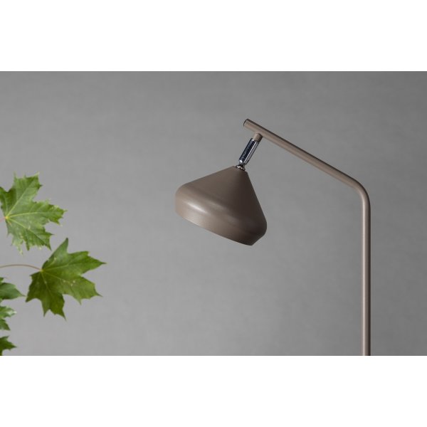 Isaberg bordslampa - Krom/Mocca Isaberg bordslampa - Krom/Mocca