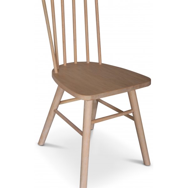 Sintorp matgrupp, runt matbord Ø115 cm inkl 4 st vitoljade Orust pinnstolar - Vit marmor (Laminat) Sintorp matgrupp, runt matbord Ø115 cm inkl 4 st vitoljade Orust pinnstolar - Vit marmor (Laminat)