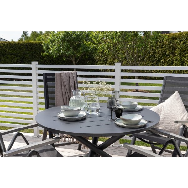 Alma matbord Ø120 cm - Svart Alma matbord Ø120 cm - Svart