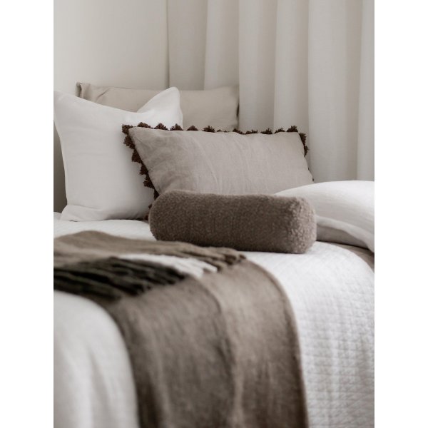 Coussin Trond 15 x 15 x 45 cm - Nougat Coussin Trond 15 x 15 x 45 cm - Nougat