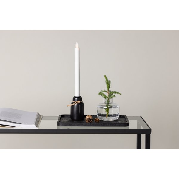 Ulricehamn LED-ljusstake 28 x 6 cm - Svart/Vit Ulricehamn LED-ljusstake 28 x 6 cm - Svart/Vit