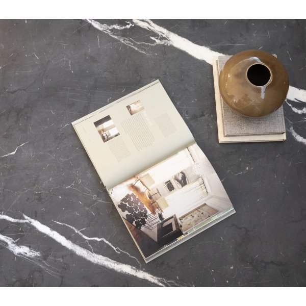 Pegani grande table basse en marbre 120x120 cm Pegani grande table basse en marbre 120x120 cm