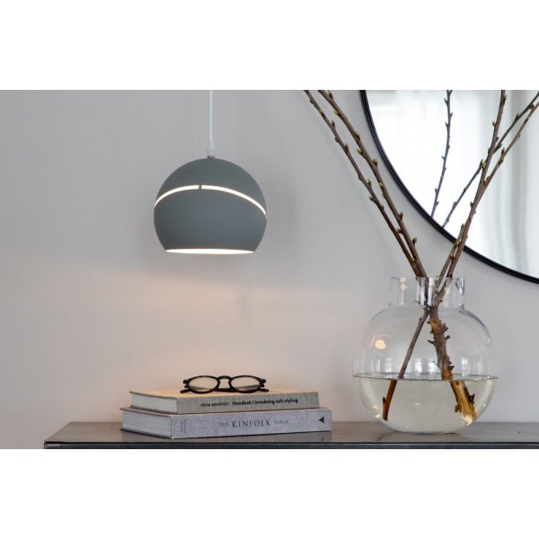 Myr�sen taklampa - Gr�