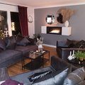 Kundbild Soffa 250 cm bred m�rkgr� sammet 114 cm djup: Jag �lskar soffan