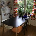 Perstorp matbord 180 cm - svart bordskiva med bordsben i ek. Perstorp Matbord 180 cm - Välj färg!