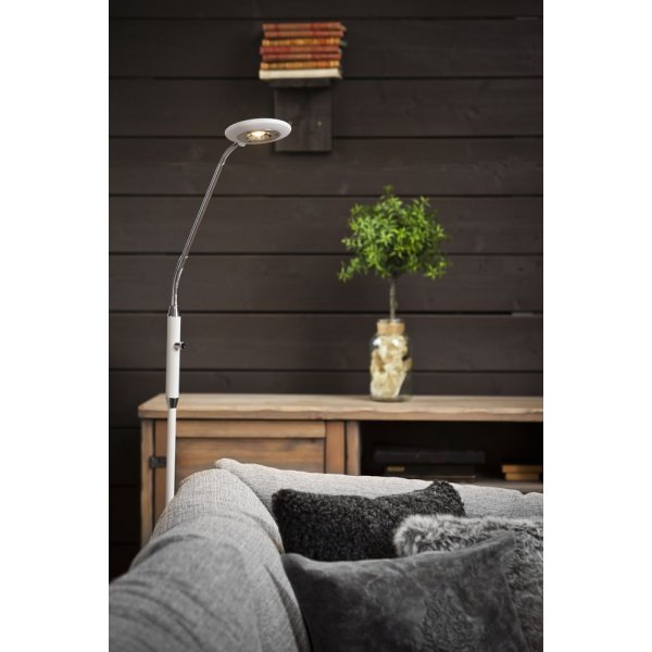 Moto golvlampa - Vit/krom Moto golvlampa - Vit/krom