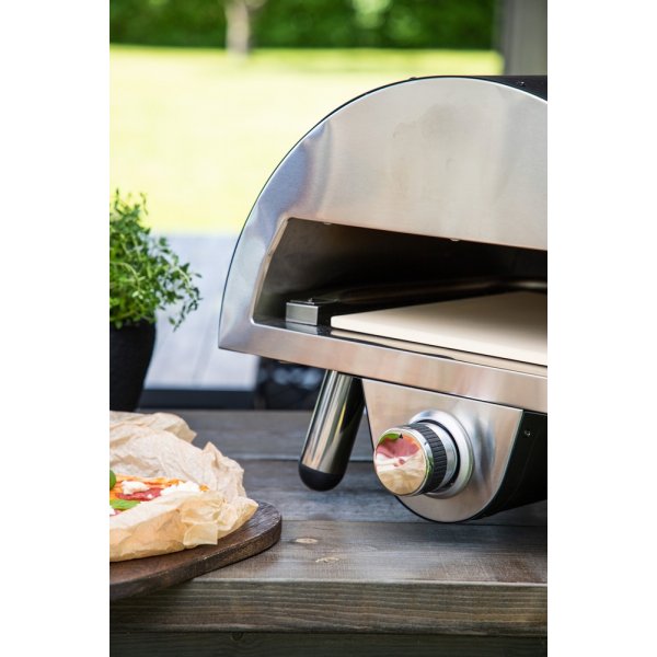 Four  pizza Sentosa - Noir