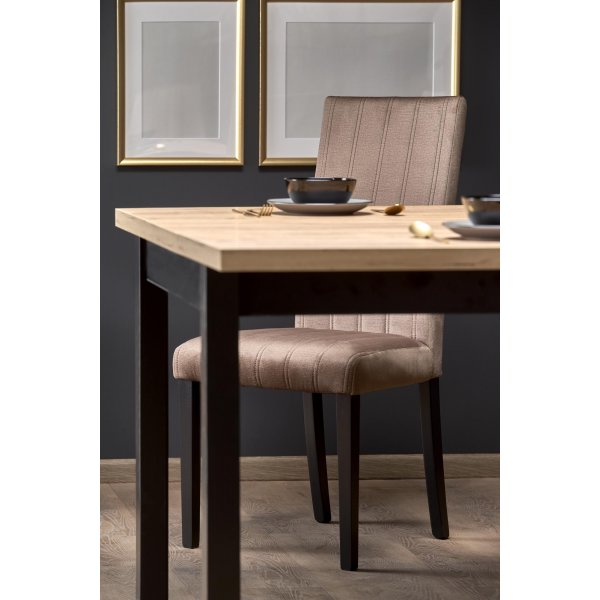 Table à manger Callahan 90-125 x 90 cm - Chêne artisanal/noir Table à manger Callahan 90-125 x 90 cm - Chêne artisanal/noir