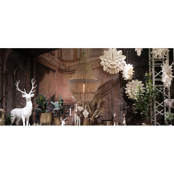 Takkrona Signum kullampa XL 110 cm (Ljusa träkulor) Takkrona Signum kullampa XL 110 cm (Ljusa träkulor)