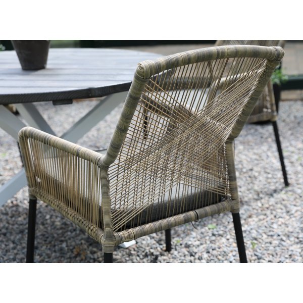 Chaise structure Ystad - rotin synthétique torsadé/coussin gris Chaise structure Ystad - rotin synthétique torsadé/coussin gris