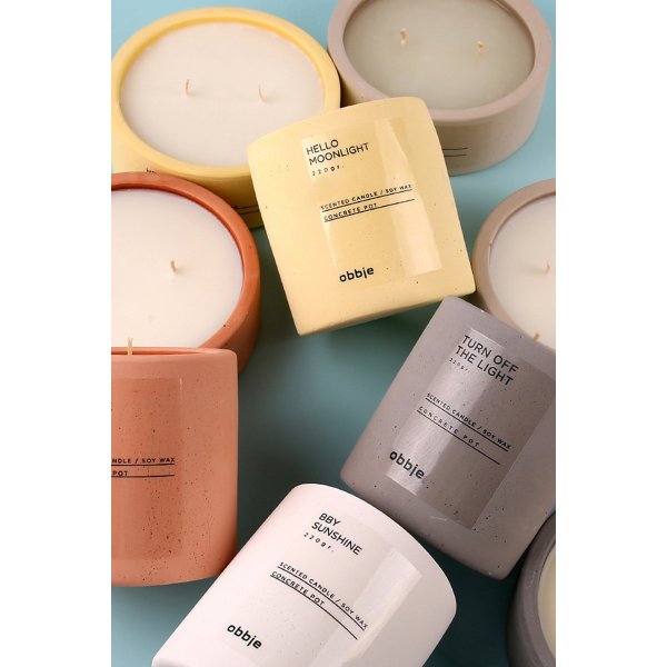 Bougie parfumée Set Me On Fire haute - Rose Bougie parfumée Set Me On Fire haute - Rose