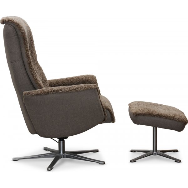 Paris fåtölj med pall - Beige fårskinn Paris fåtölj med pall - Beige fårskinn