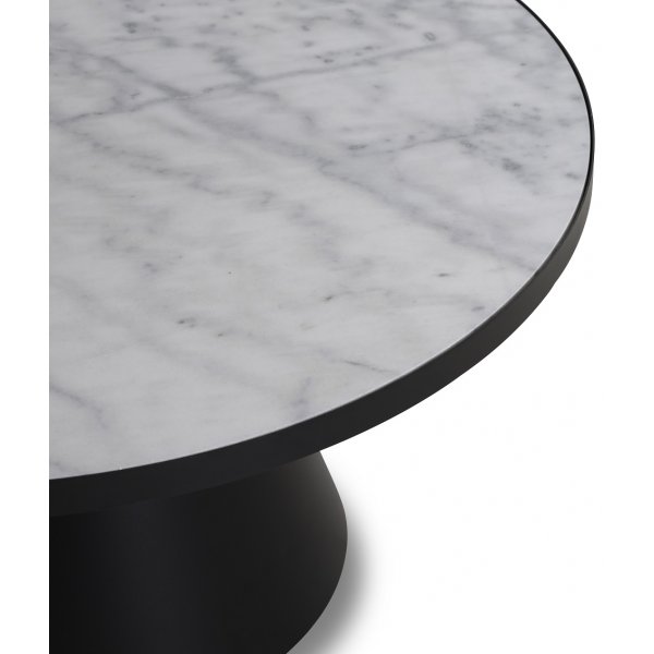 Zero soffbord runt Ø85 cm - Svart / Vit marmor Zero soffbord runt Ø85 cm - Svart / Vit marmor