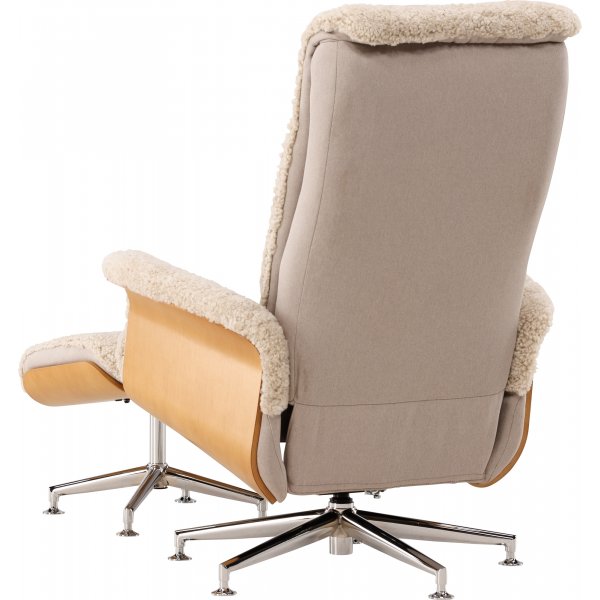 Ulla fåtölj med fotpall i fårskinn - Beige / Ek / Krom + Textilrengöring för möbler Ulla fåtölj med fotpall i fårskinn - Beige / Ek / Krom + Textilrengöring för möbler