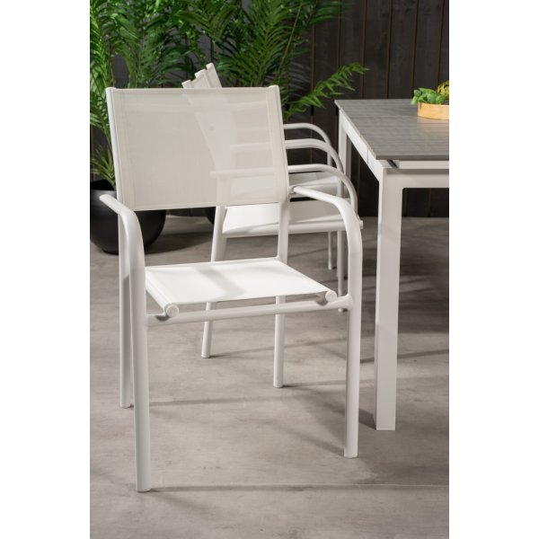 Levels utematgrupp med 6 st Santorini stolar - Grå/Vit Levels utematgrupp med 6 st Santorini stolar - Grå/Vit