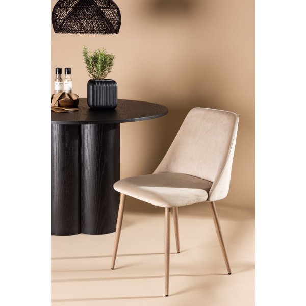 Matstol beige sammet med ekben Matstol beige sammet med ekben