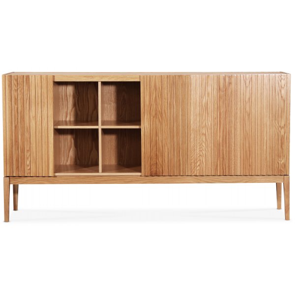 Nova sideboard med skjutdörrar - Oljad ek Nova sideboard med skjutdörrar - Oljad ek