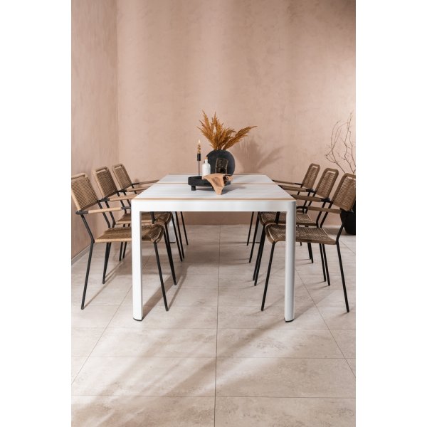 Togo utematgrupp med 6 st Lindos karmstolar - Beige/Svart/Teak Togo utematgrupp med 6 st Lindos karmstolar - Beige/Svart/Teak