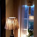 Kundbild Hunge bordslampa - Mässing/Cement: Hunge och ytterligare en...