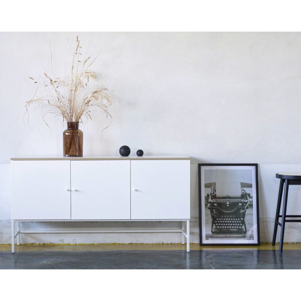 Edge sideboard - Vit högtryckslaminat (HPL) Edge sideboard - Vit högtryckslaminat (HPL)