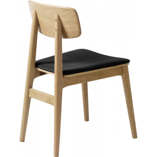 Chaise de salle à manger Kleppen en chêne huilé avec PU noir Chaise de salle à manger Kleppen en chêne huilé avec PU noir