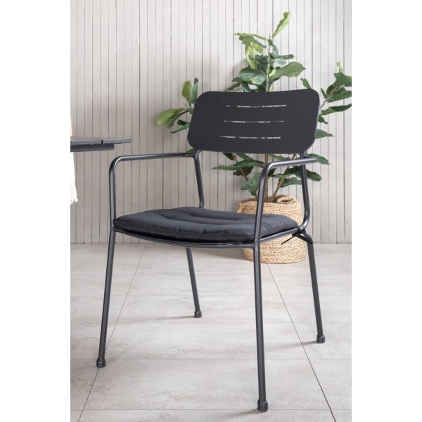 Denver utematgrupp med 4 st Nicke stolar - Svart Denver utematgrupp med 4 st Nicke stolar - Svart