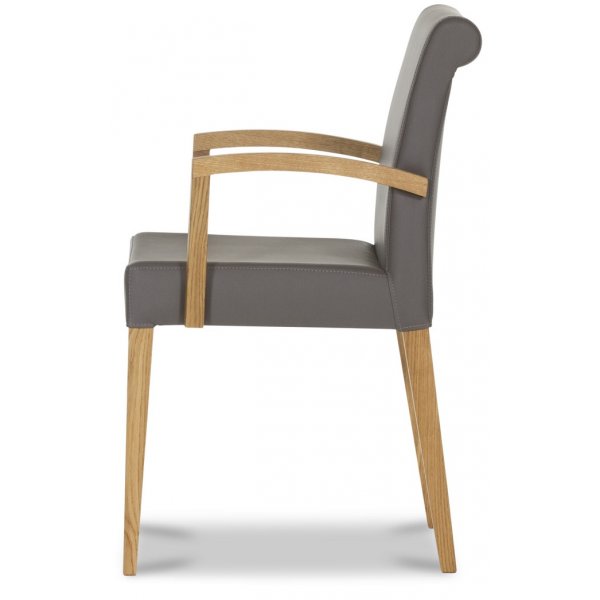 Livia karmstol - Valfri färg på klädsel och stomme! Livia karmstol - Valfri färg på klädsel och stomme!