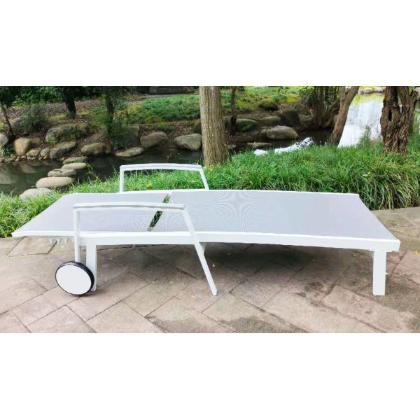 Lena solsäng - Vit / Grå Lena solsäng - Vit / Grå