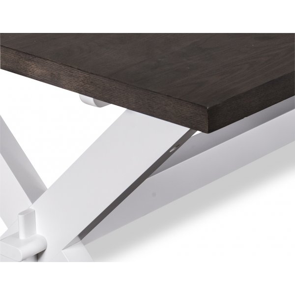 Nomi matbord med vita X-ben - Brunbetsat ek Nomi matbord med vita X-ben - Brunbetsat ek
