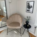 Kundbild Mirò fåtölj i beige sammet: Har länge velat ha denna fåtölj...
