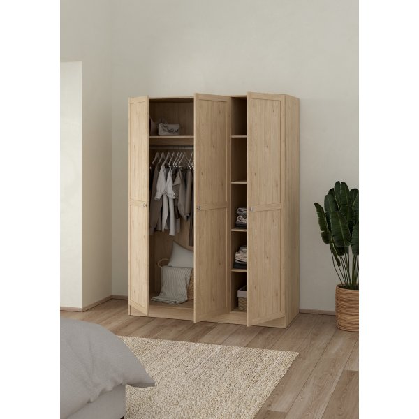 Armoire Billund à 3 portes - Hickory Armoire Billund à 3 portes - Hickory