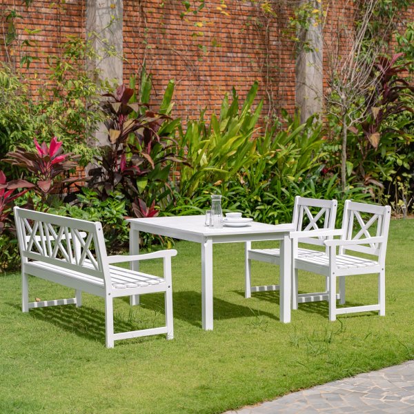 Bohus Utegrupp i klassisk vit stil + Textilrengring fr mbler