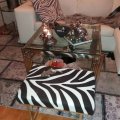 Kundbild New York fotpall 55 cm - Zebra/Silver: Mina Pälsklingar ville ha en ny...