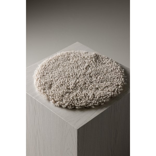 Coussin de chaise Katy 34 cm - Simili mouton gris clair