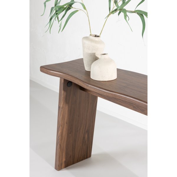 Kirkenes skrivbord 120 x 40 cm - Valnöt Kirkenes skrivbord 120 x 40 cm - Valnöt